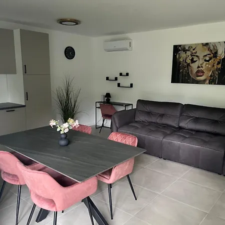 Gemini Lux- Moon Balaton 別荘 バラトンケネシェ